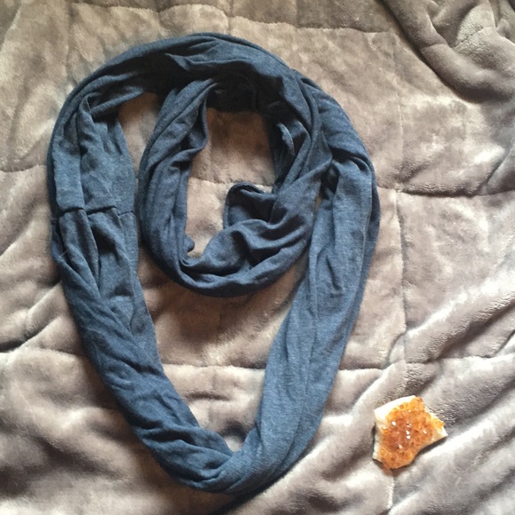 Infinity scarf - Picture 3 of 4